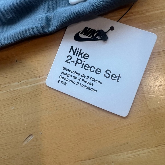Nike Gray and Black Kids' Jacket - Picture 4 of 5